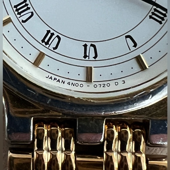 Seiko Vintage Ladies Watch Gold-Tone Bracelet Case White Dial New Crystal main image 8